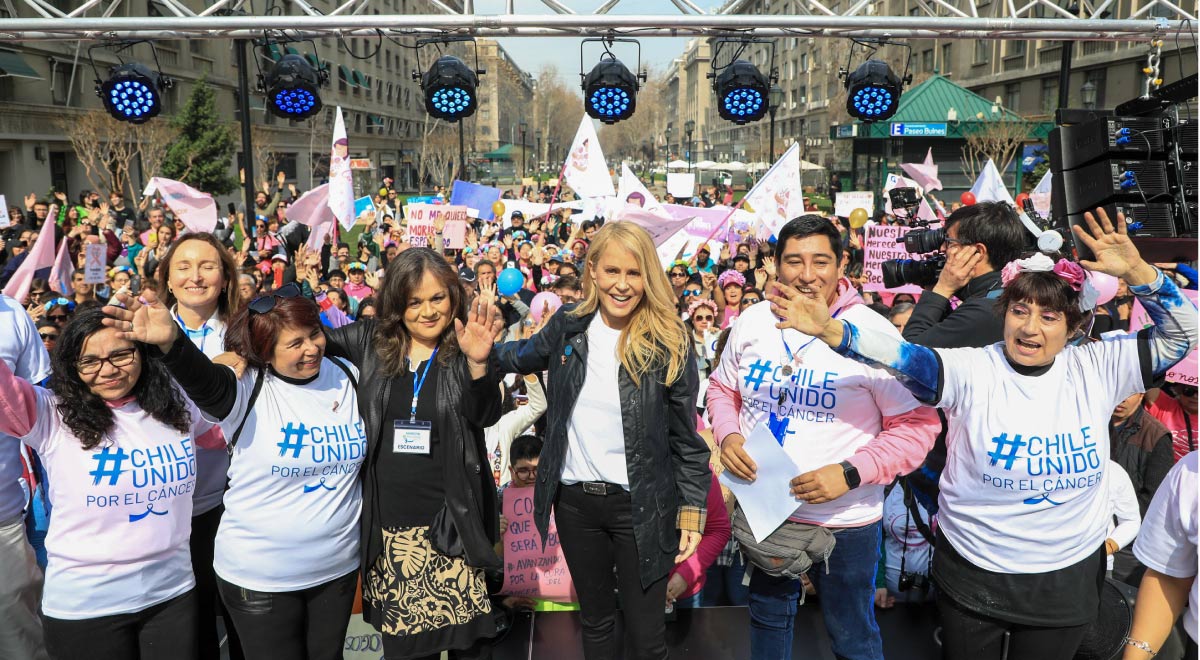  Alrededor de 4.000 mujeres con cáncer se encuentran en lista de espera. En el marco de Conversaciones Impostergables por el Cáncer de Mama conversamos con Pablo Pizarro Giadach, Director Ejecutivo de Fundación Care para conocer sobre los temas prioritarios de la institución. 